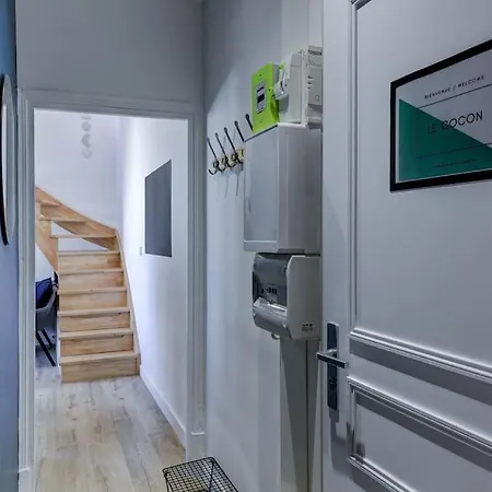 Le Cocon - Hypercentre - Moderne & Confortable - Rent Immo * ディジョン